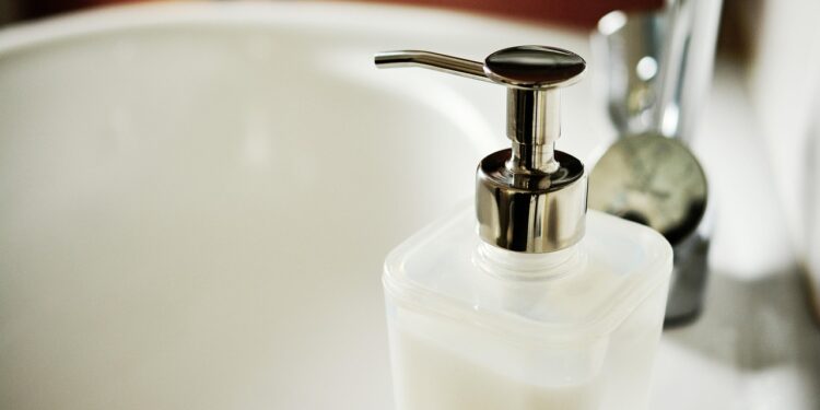 Mastering Money Management: Strategies for Effective Expense Tracking