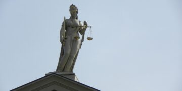 Harmonizing Financial Goals: Effective Debt Management Tips for Couples