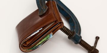 Mastering Debt Negotiation: Strategies for Communicating with Creditors