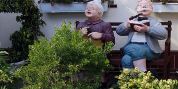 Navigating Together: A Guide to Joint Retirement Planning for Couples